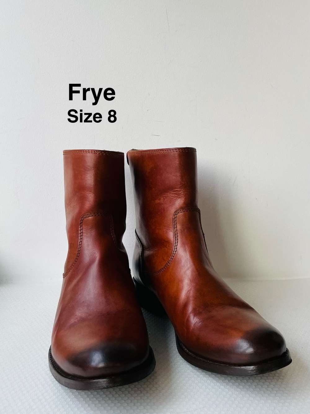 Frye Melissa Button Leather Zip Short Boot, #76501, Cognac Brown Size 8⭐️⭐️⭐️⭐️